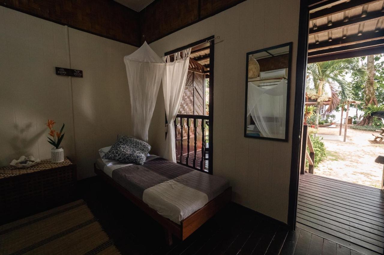 Swiss Cottage Tioman Kampong Ayer Batang ภายนอก รูปภาพ