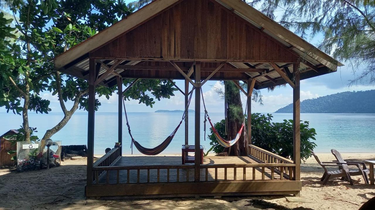 Swiss Cottage Tioman Kampong Ayer Batang ภายนอก รูปภาพ