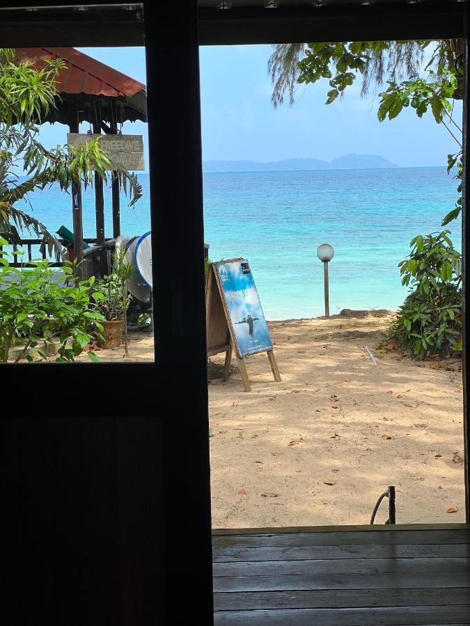 Swiss Cottage Tioman Kampong Ayer Batang ภายนอก รูปภาพ